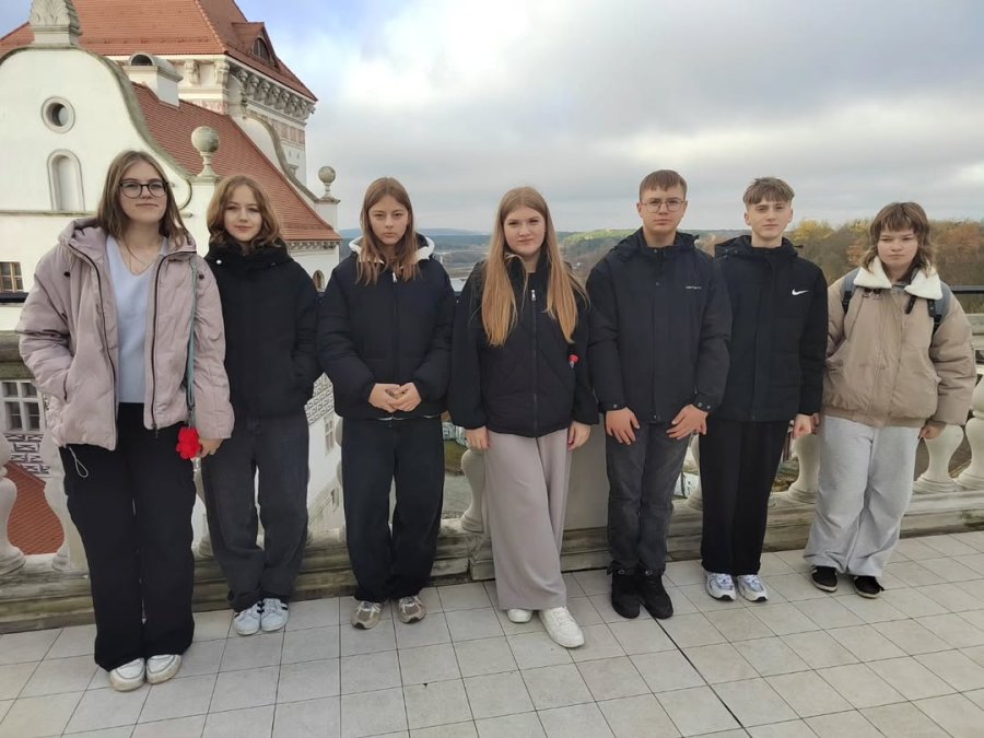 Незабываемое путешествие в Гродно: Наши девятиклассники исследуют историю и природу!