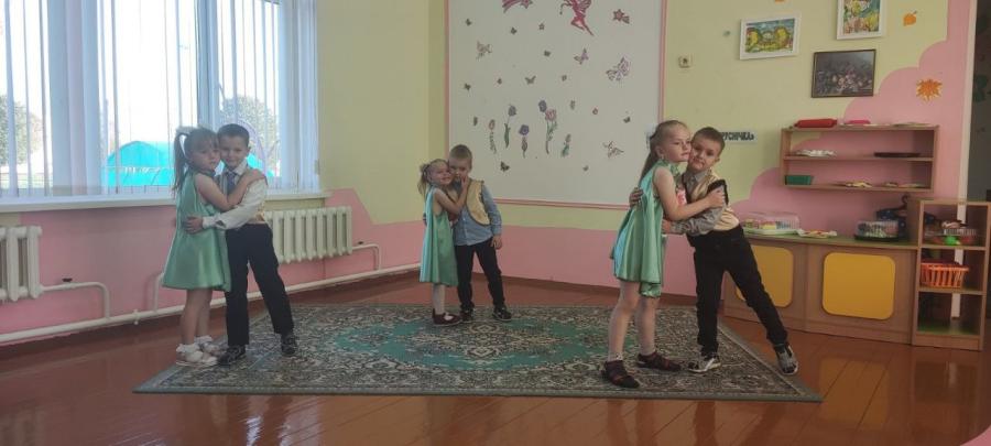 День матери в детском саду 